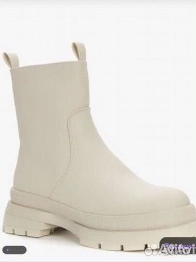 Ботинки женские зимние бежевые 38 размер