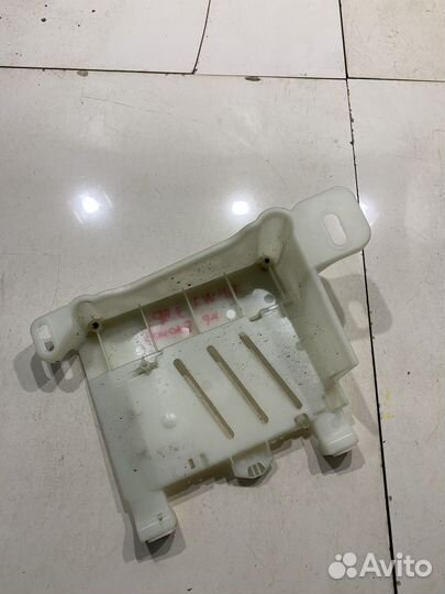 Кронштейн(крепление) блока управления задний правы