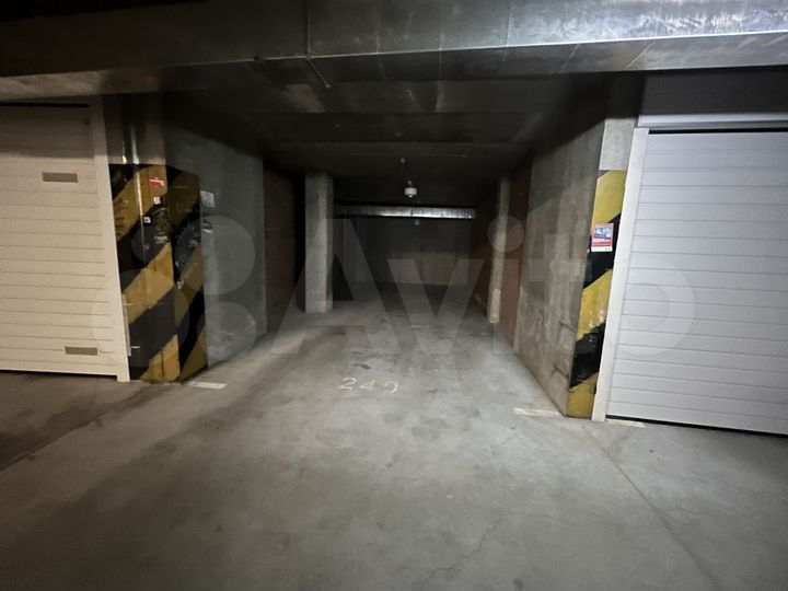 Машиноместо, 16 м²