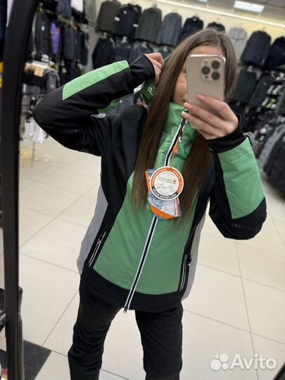 Горнолыжный костюм женский