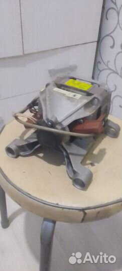 Двигатель от стиральной машины