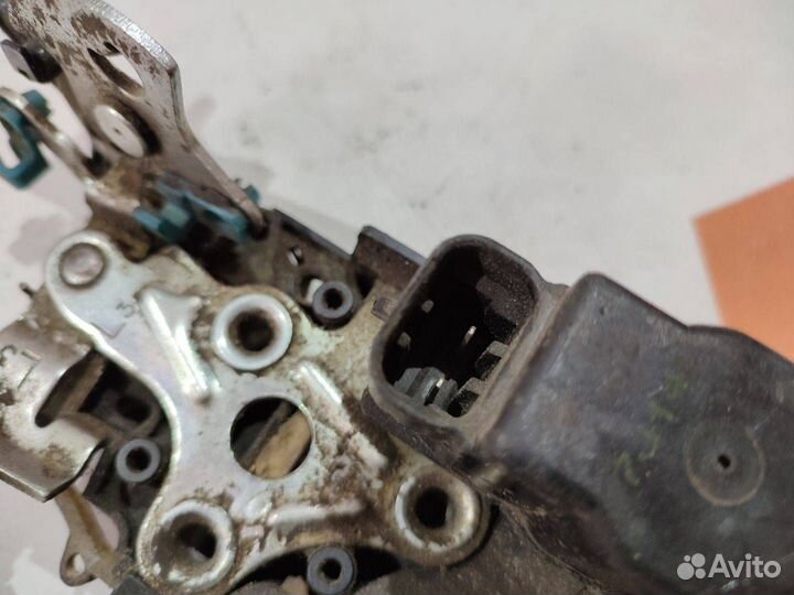 Замок двери задней левой Chevrolet Lacetti