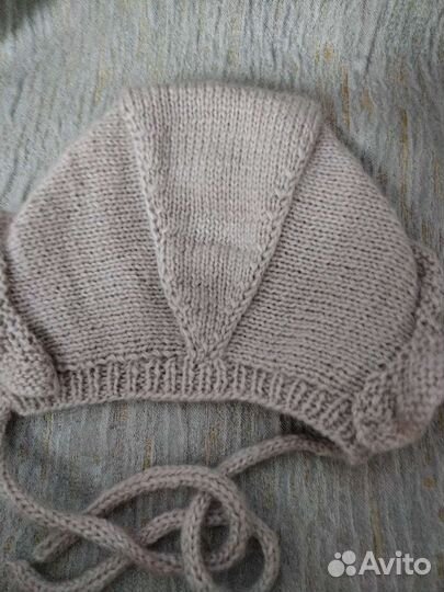 Вязаный детский чепчик с рюшей