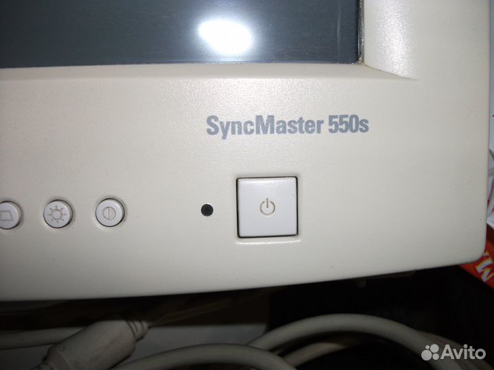 Монитор samsung Sync Master 550s