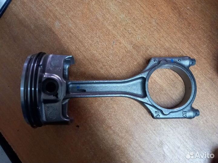 Поршень и шатун в сборе Гранта 8кл (48308)