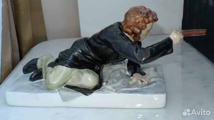 Фарфоровая статуэтка Пушкин на дуэли, лфз