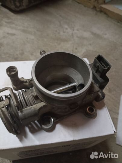 Дроссельная заслонка