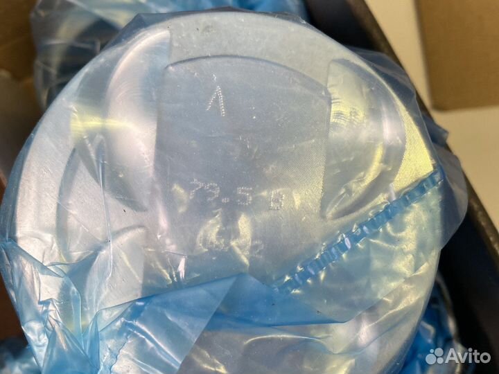 Поршень Renault 1.6 16кл, Двигатель к4м D79.5