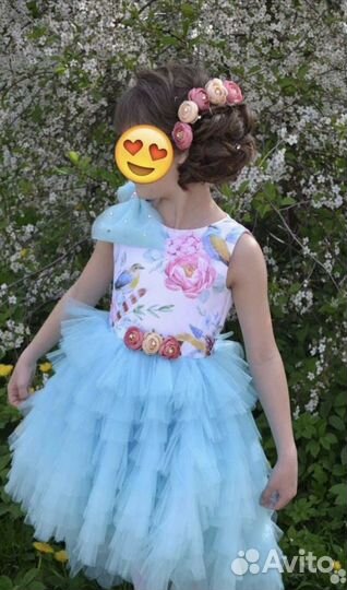 Нарядное платье