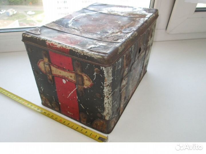 Жестяная коробка дингъ,до 1917г. 
