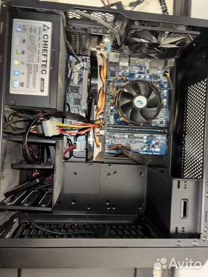 Компьютер с монитором