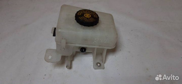 Бачок для тормозной жидкости Lexus Rx350 GGL25