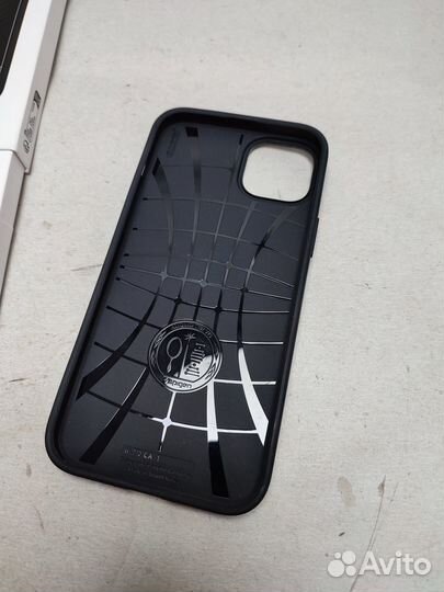 Новый чехол Spigen Core Armor(ACS04648) для iPhone