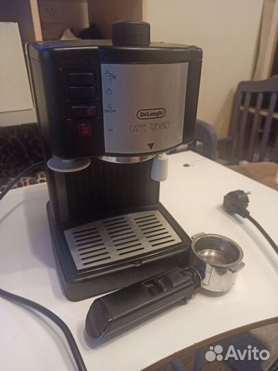 Кофеварка рожковая delonghi