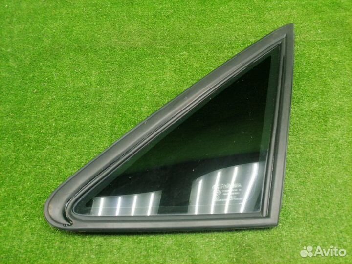 Стекло двери (форточка) заднее правое Daewoo Nexia