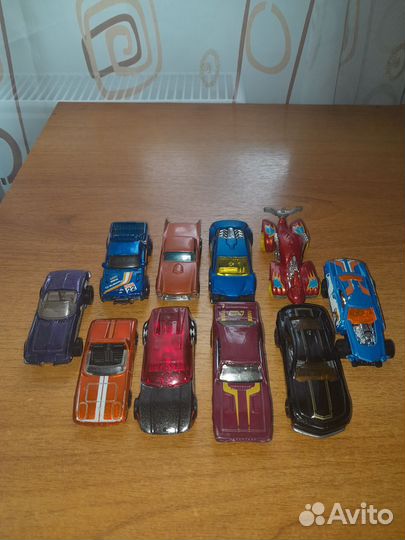 Hot wheels машинки