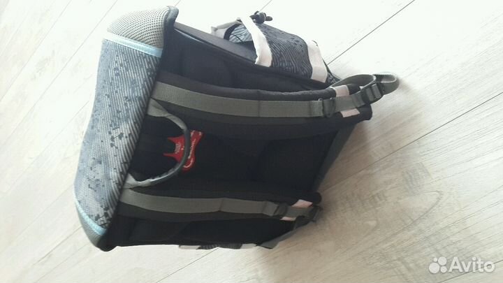 Школьный ранец