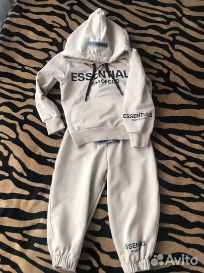 Спортивный костюм