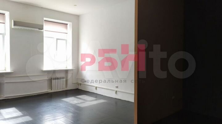 Офисный этаж с высокими потолками 236кв.м