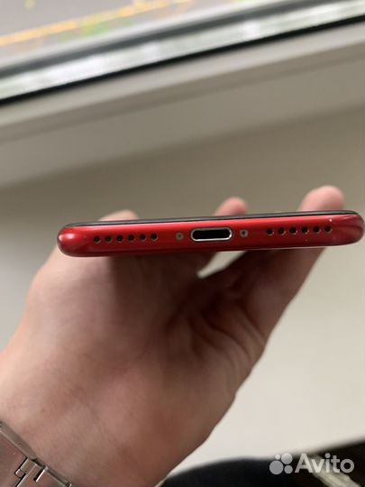 Телефон iPhone 8 64 gb