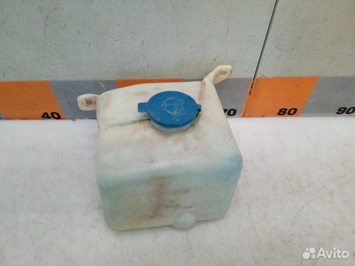 Бачок омывателя лобового стекла Kia Sportage 1 2.0