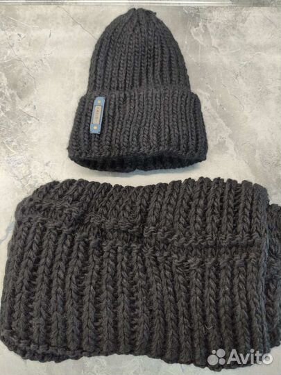 Зимний комплект шапка и снуд