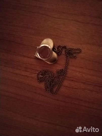 Часы сердечко