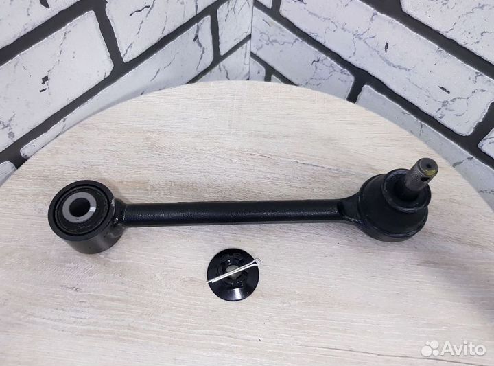 Рычаг подвески левый зад. нижний