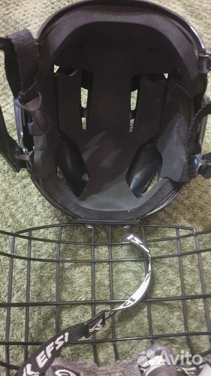 Шлем для хоккея