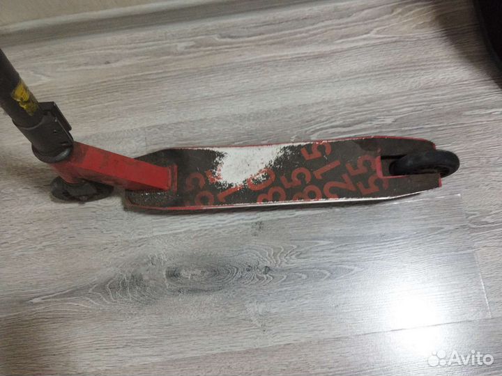 Трюковой самокат