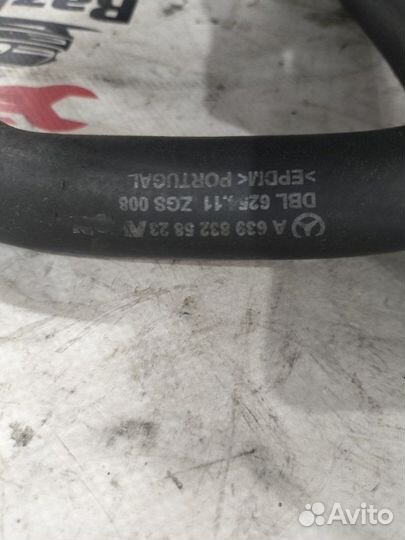 Патрубок системы охлаждения Mercedes Vito W639