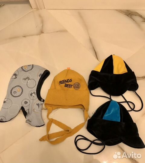 Шапочки все вместе