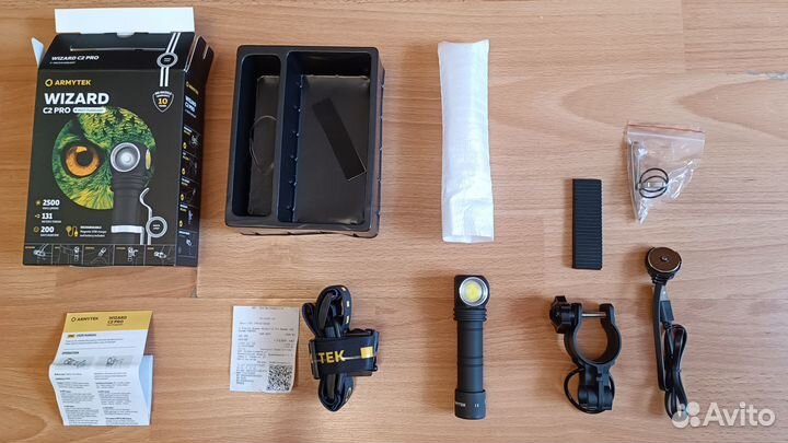 Фонарь Armytek Wizard C2 Pro Magnet USB белый