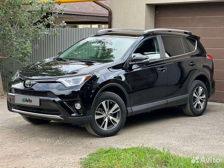 Toyota RAV4 2.5 AT, 2017, 133 000 км