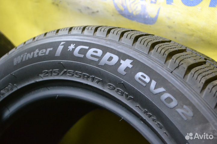 Hankook Winter I'Cept Evo2 W320 215/55 R17
