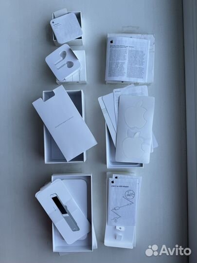 Коробки от техники Apple