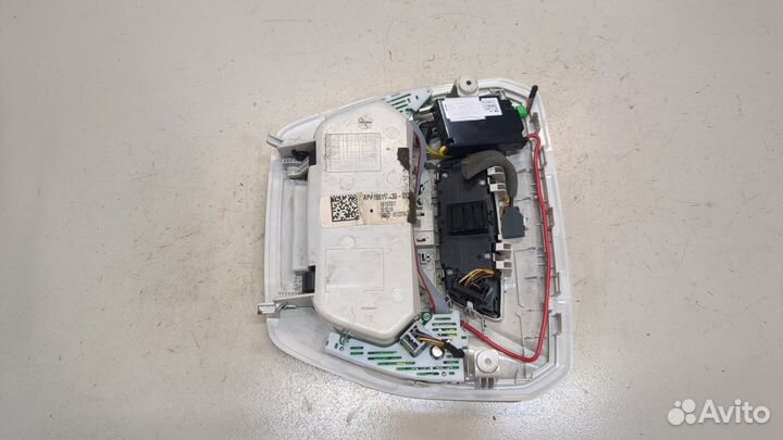 Фонарь салона Ford Kuga