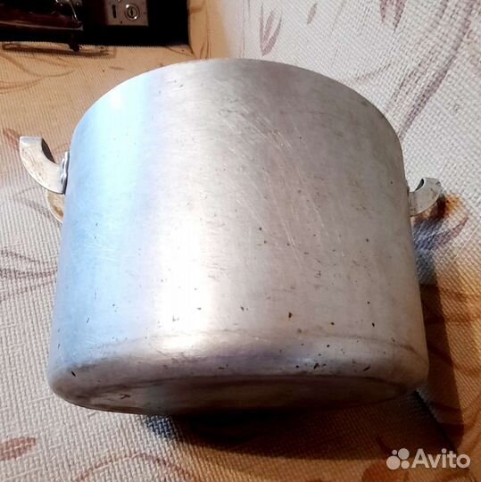Кастрюли: алюминий 3л и эмаль 5л. СССР