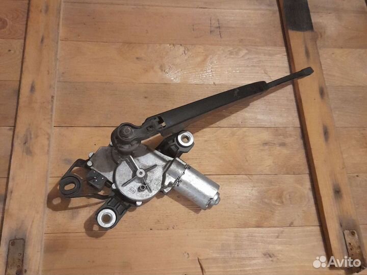 Моторчик заднего дворника фольксваген поло хетчбек