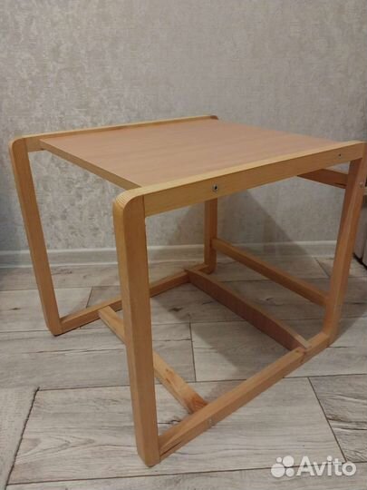 Столик детский,дерево,дсп