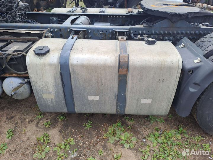 Топливный бак d образный volvo, Renault