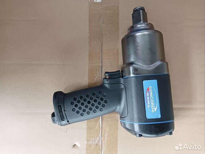 Гайковерт пневматический