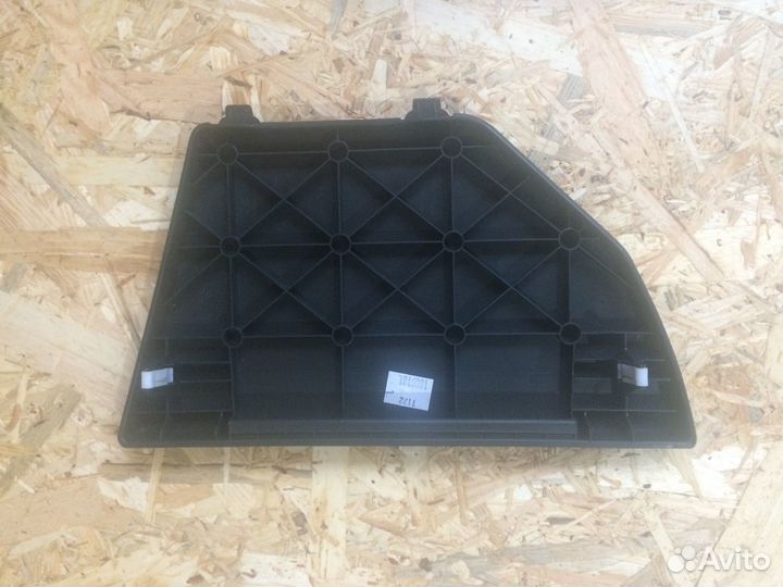 Накладка пола багажника левая Hyundai Tucson 2018
