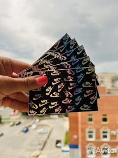 Наклейка на карту