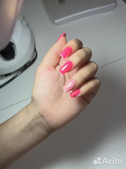 Маникюр на дому от 500