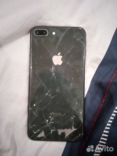 Телефон iPhone 8 plus