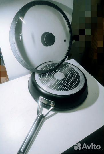 Сковорода Nadoba D28см. Крышка Fissman с силикон