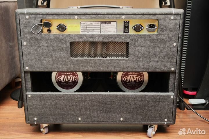 Hiwatt Custom SA212 Bulldog Custom Shop 2x12 новый
