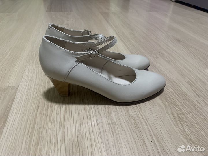 Туфли для девочки