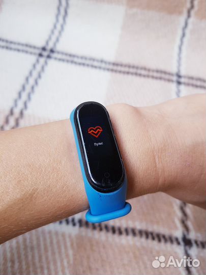 Фитнес браслет xiaomi mi band 4